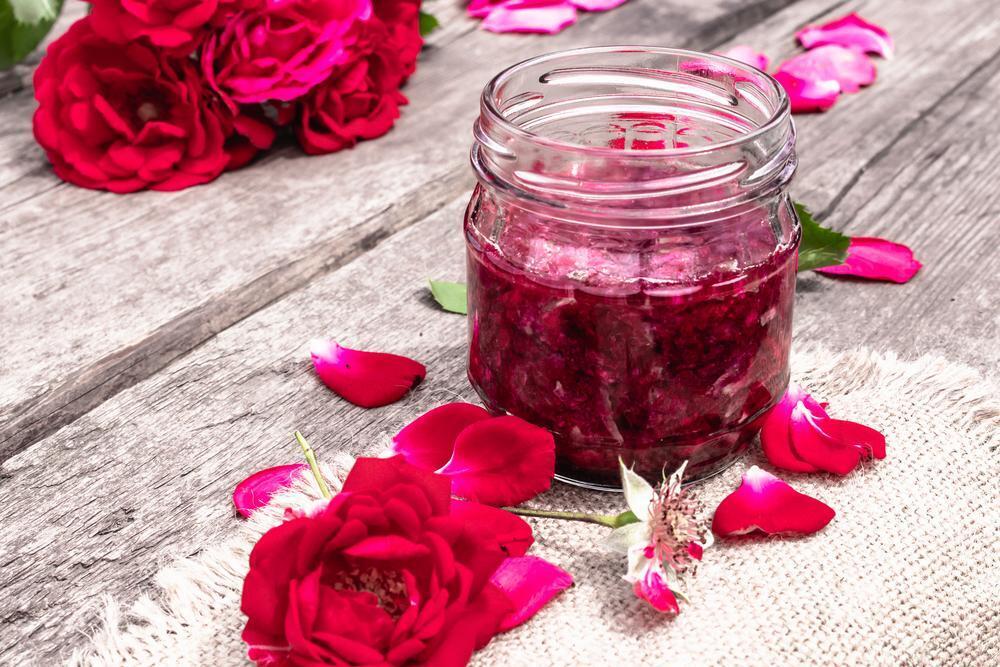 Fragrant homemade rose jam: how to prepare