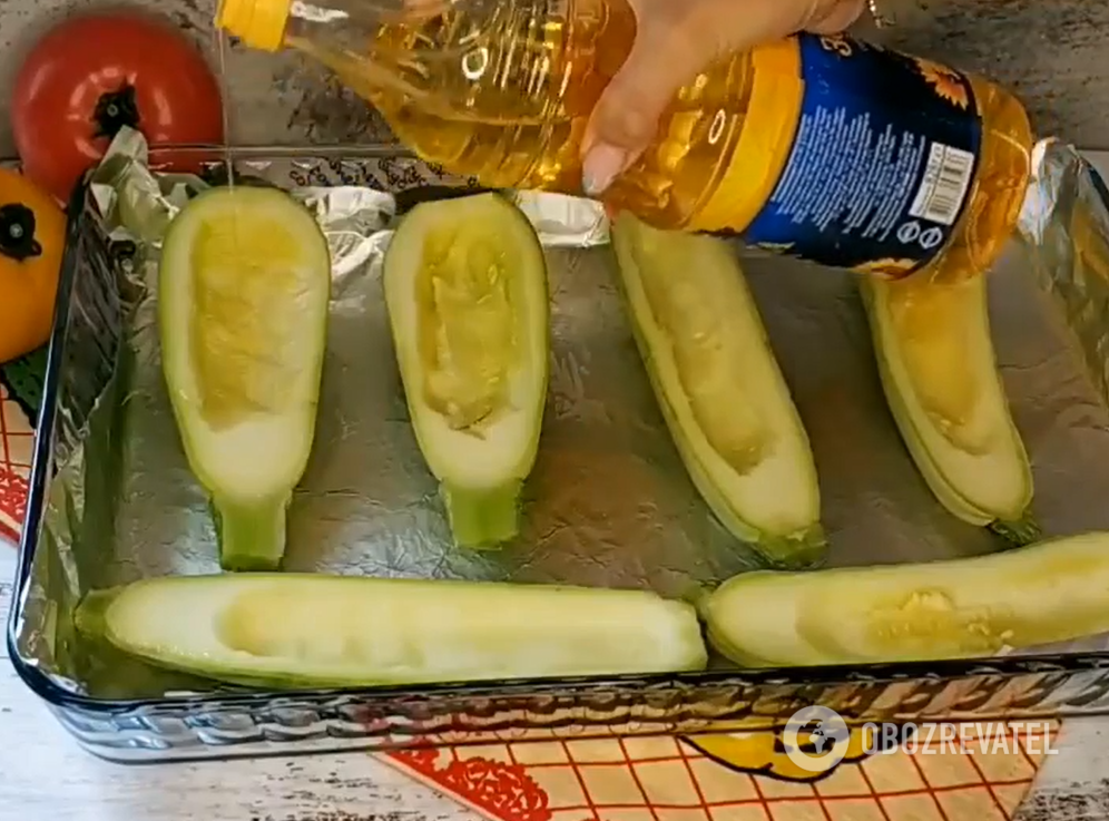 Stuffed zucchini with meat in the oven: how to prepare a budget seasonal dish