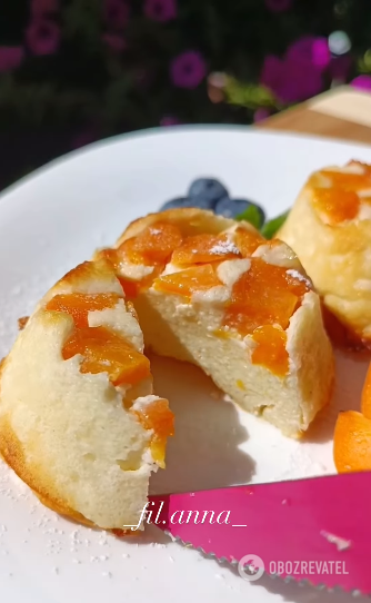 The most delicate syrniki in the oven: a dish that children will definitely like