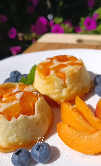 The most delicate syrniki in the oven: a dish that children will definitely like