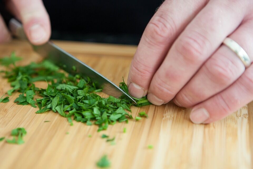 How to preserve parsley for the winter