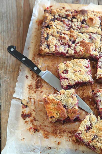 Raspberry pie without milk, kefir, and sour cream