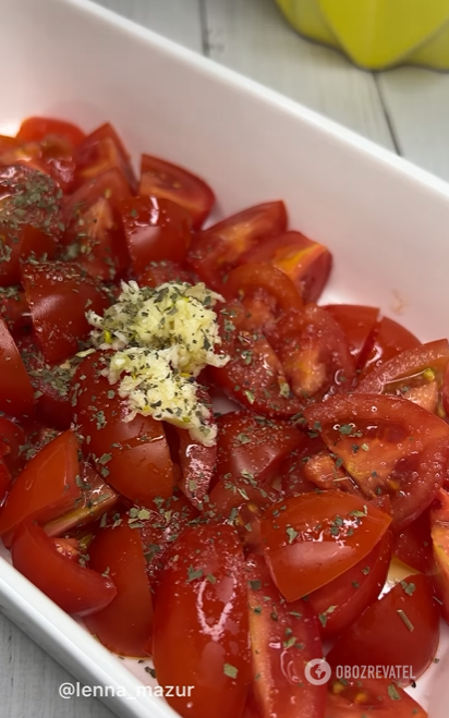 Simple summer bruschettas with tomatoes: how to prepare this easy seasonal appetizer