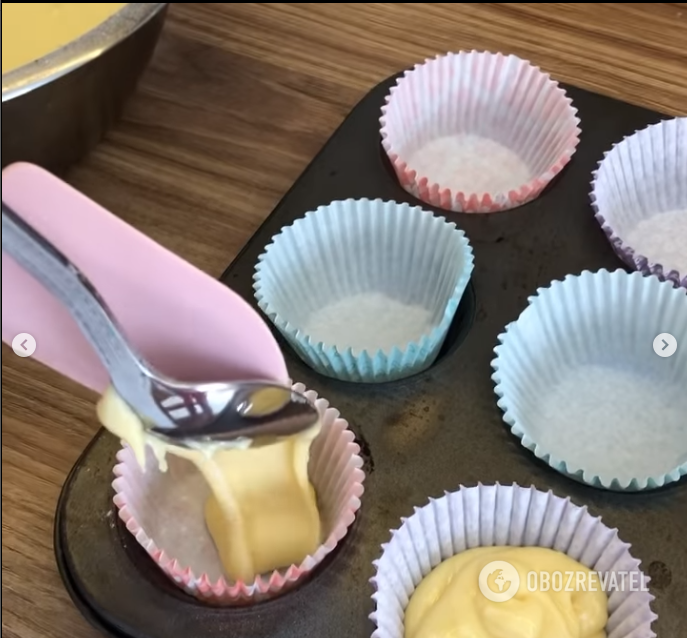 What to use to make airy muffins: a delicious quick dessert