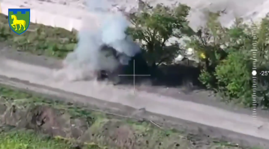 ''Brilliant work'': Ukrainian soldiers turn an enemy buggy into scrap metal. Video