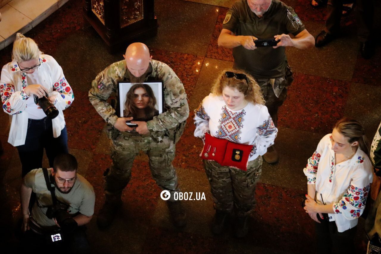 She gave her life for Ukraine: the farewell ceremony for combat medic Iryna Tsybukh has begun in Kyiv. Photos and video