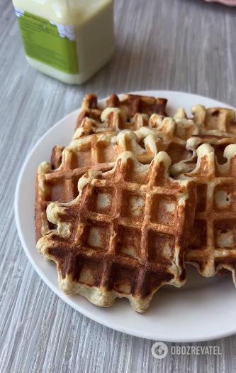 Delicate banana waffles that children will definitely appreciate: cooked in 5 minutes