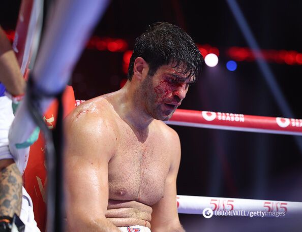 Unbeaten super heavyweight, who threatened Usyk with defeat, sensationally lost his championship fight by knockout. Video