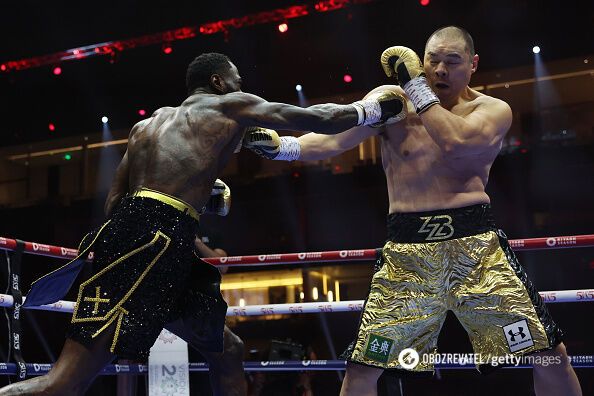 Chinese giant defeats Wilder by a brutal knockout. Video