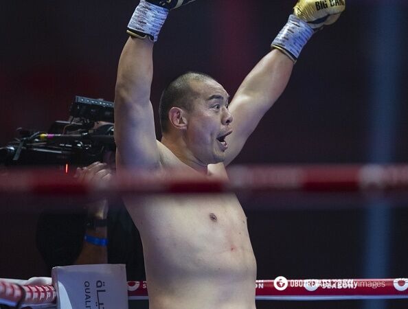 Chinese giant defeats Wilder by a brutal knockout. Video