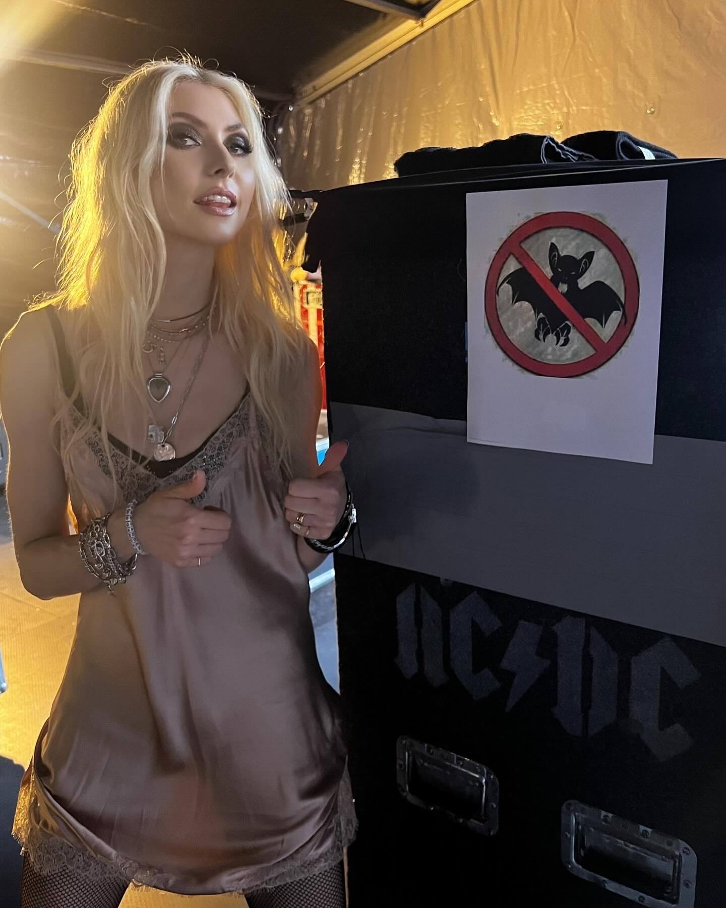 The lead singer of the rock band The Pretty Reckless and the star of Gossip Girl was bitten by a bat during a performance