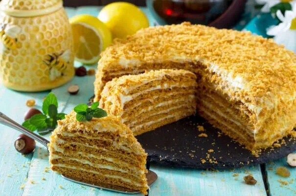 Homemade honey cake