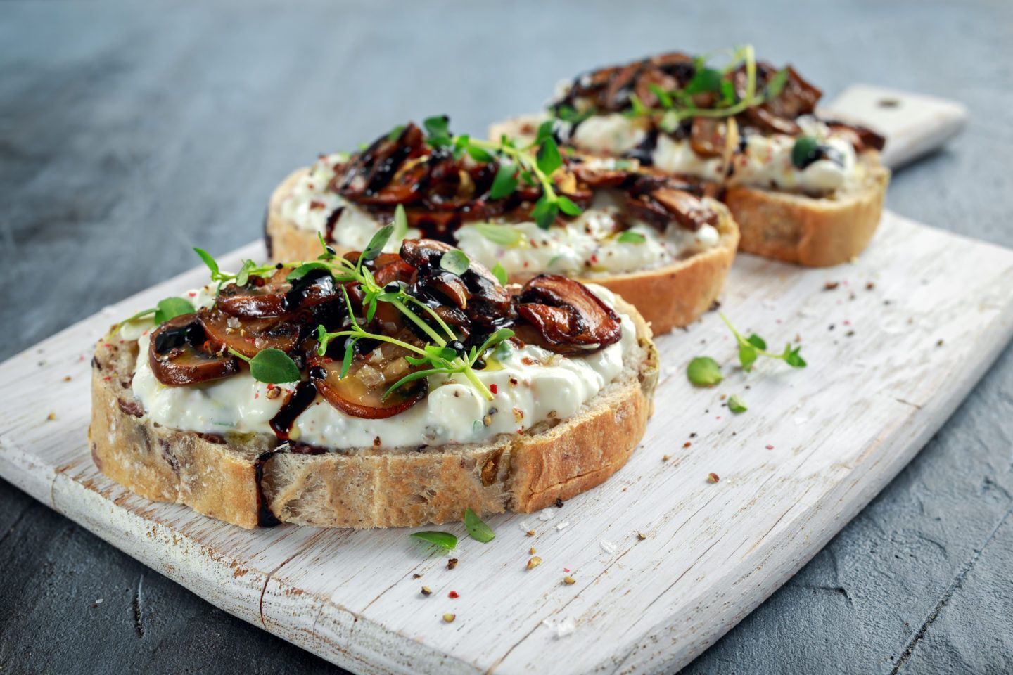 Bruschetta with mushrooms - an invention of the Italian poor