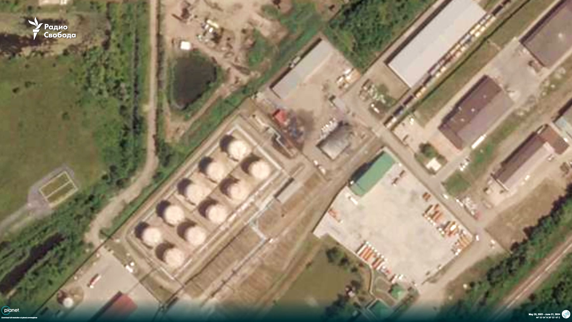 The building is destroyed: satellite photos of the aftermath of the strike on the oil depot in Adygea