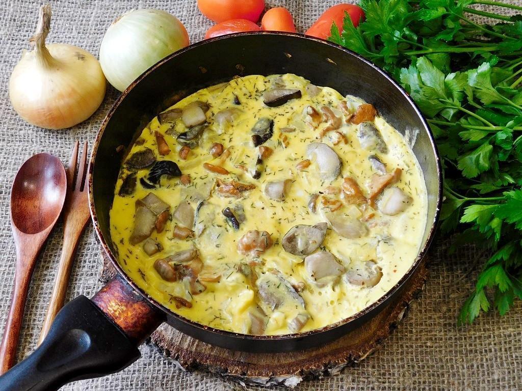 Omelette with mushrooms