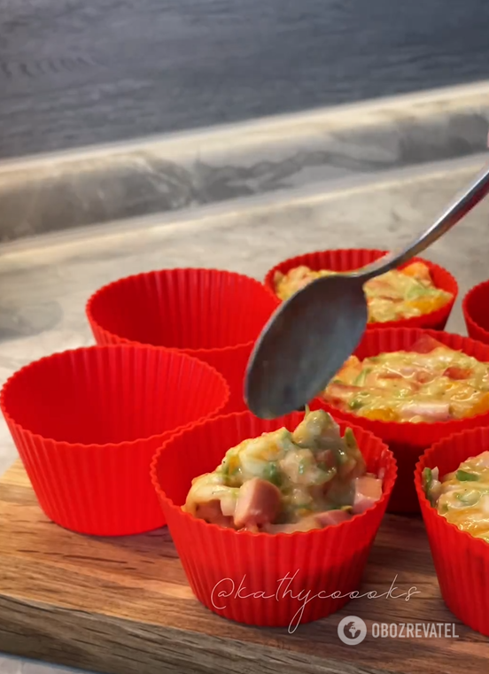 How to make fluffy muffins from zucchini: a very easy way to use a vegetable