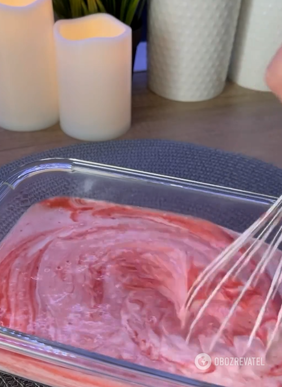 Jak przygotować 3-składnikowe lody truskawkowe w domu?