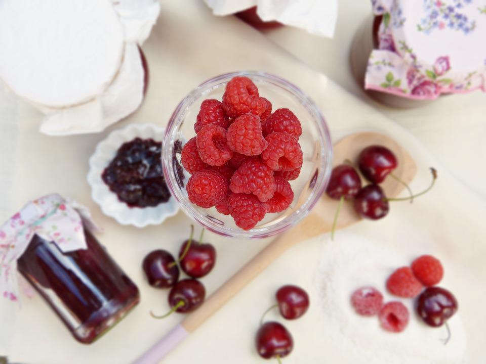 How to store dried raspberries