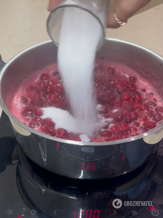 The most delicious cherry jam for the winter: main secrets