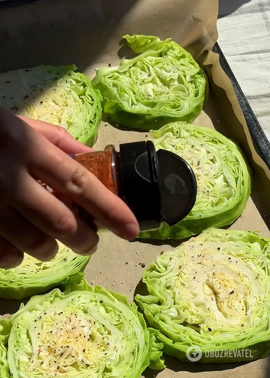 The best way to cook young cabbage: recipe for vegetable steaks