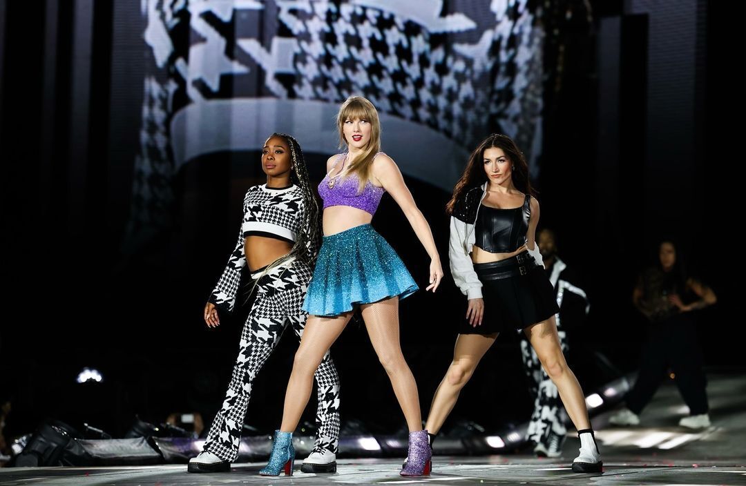 Taylor Swift swallowed a bug that flew into her mouth during a concert. The moment was caught on video