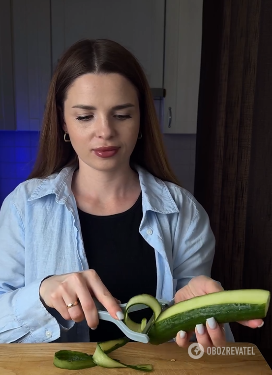 Cucumbers with herbs in sour cream: you haven't cooked vegetables like this before