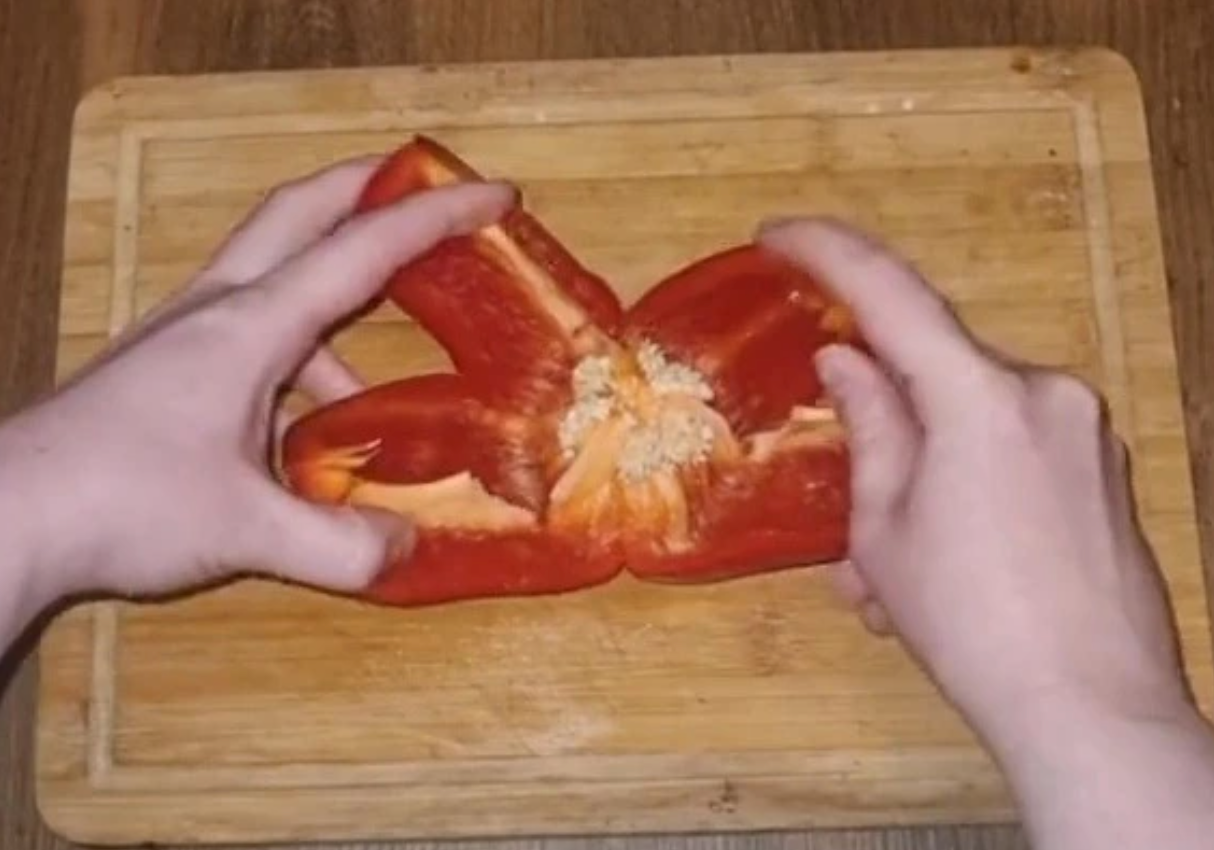 A simple life hack to help you quickly chop peppers