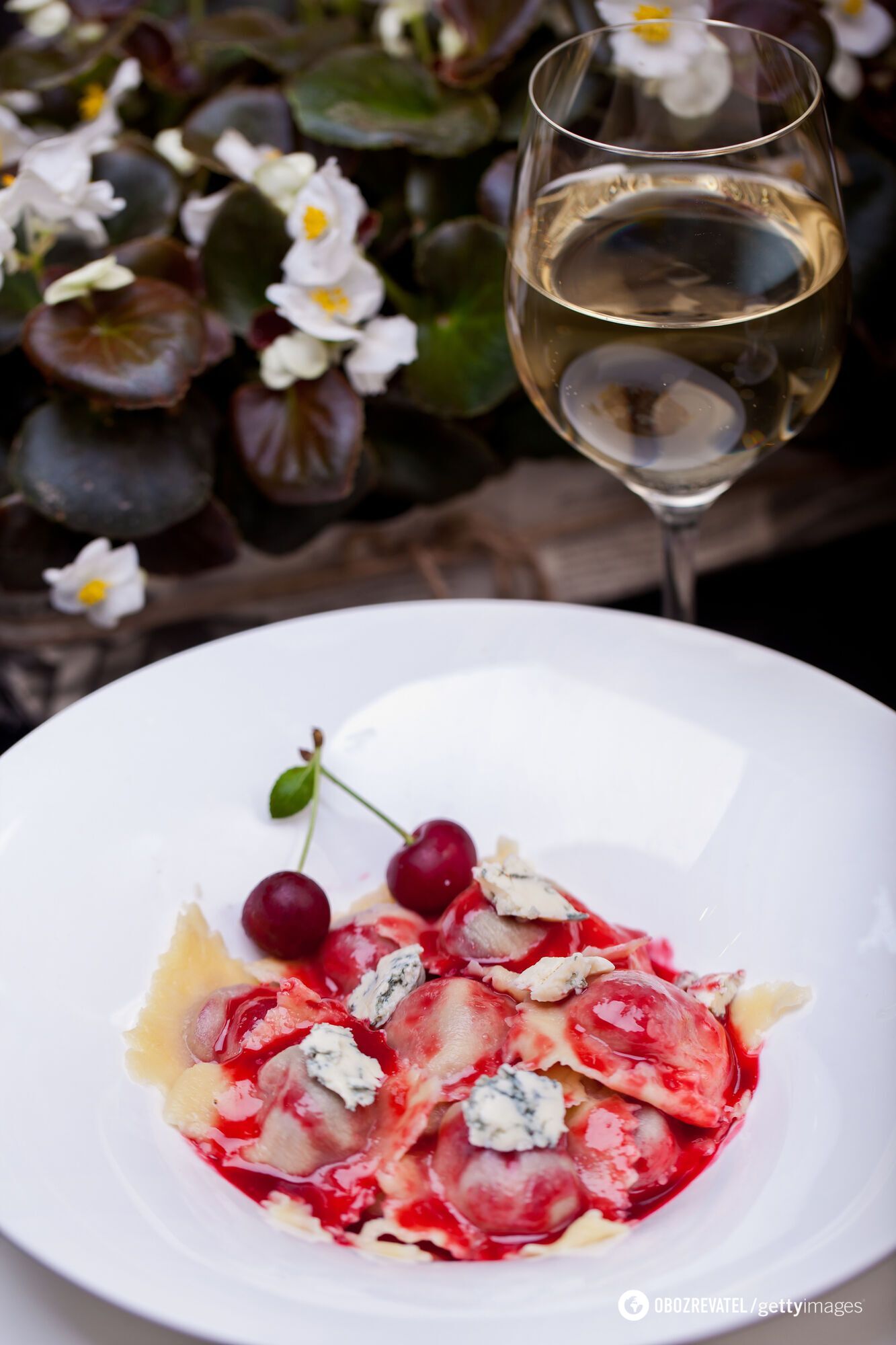 Ravioli with cherries