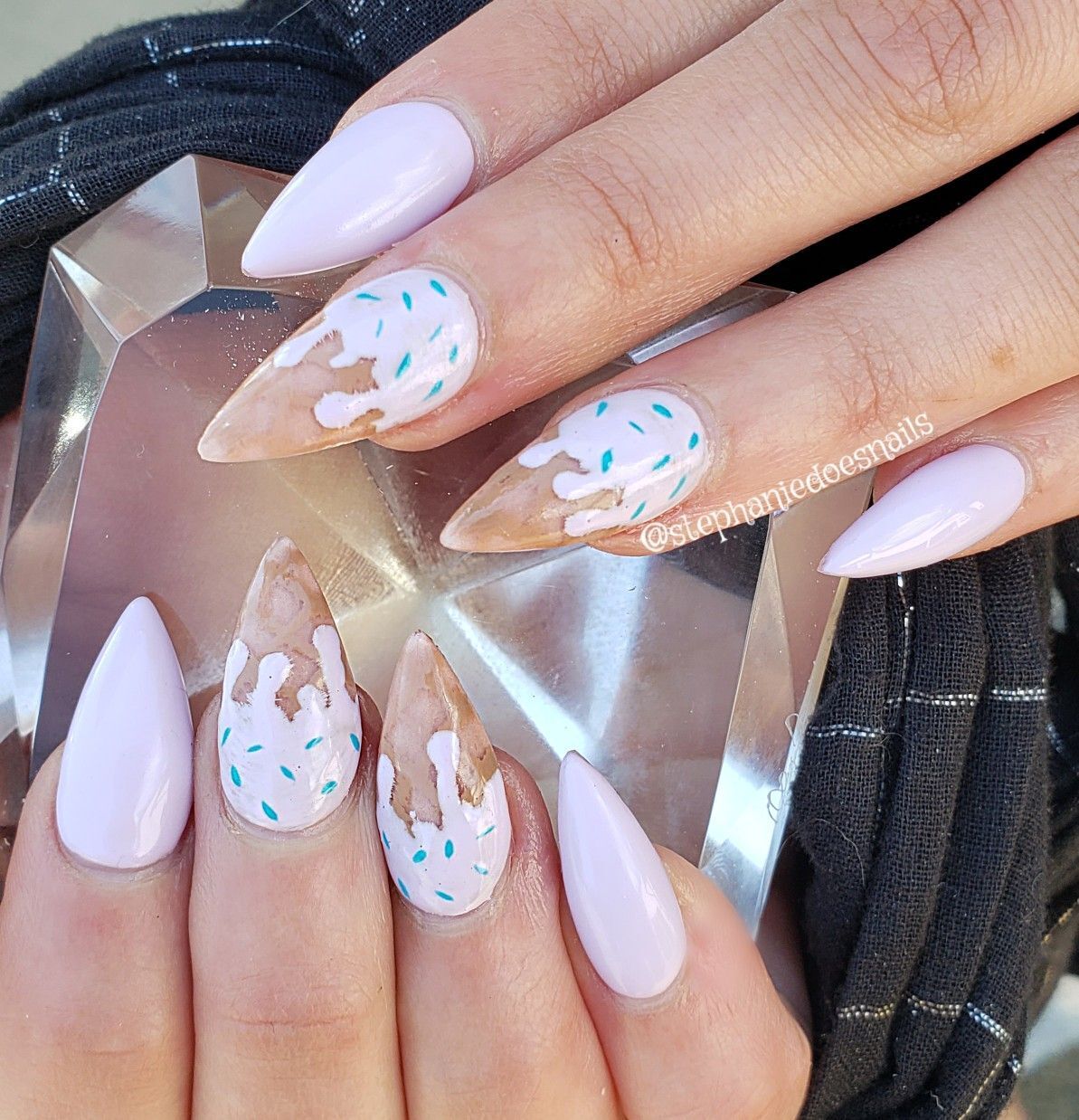 Ice cream nails: how to make a super trendy manicure for summer 2024. Photo