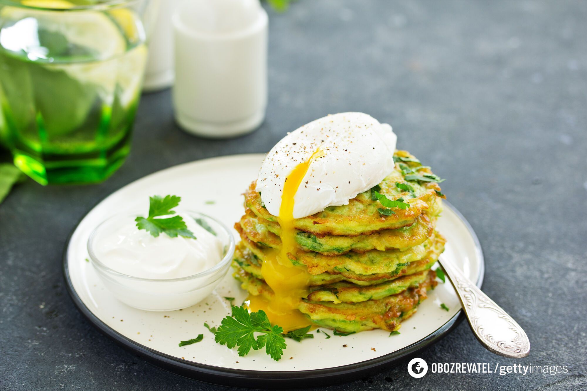 Zucchini pancakes with egg