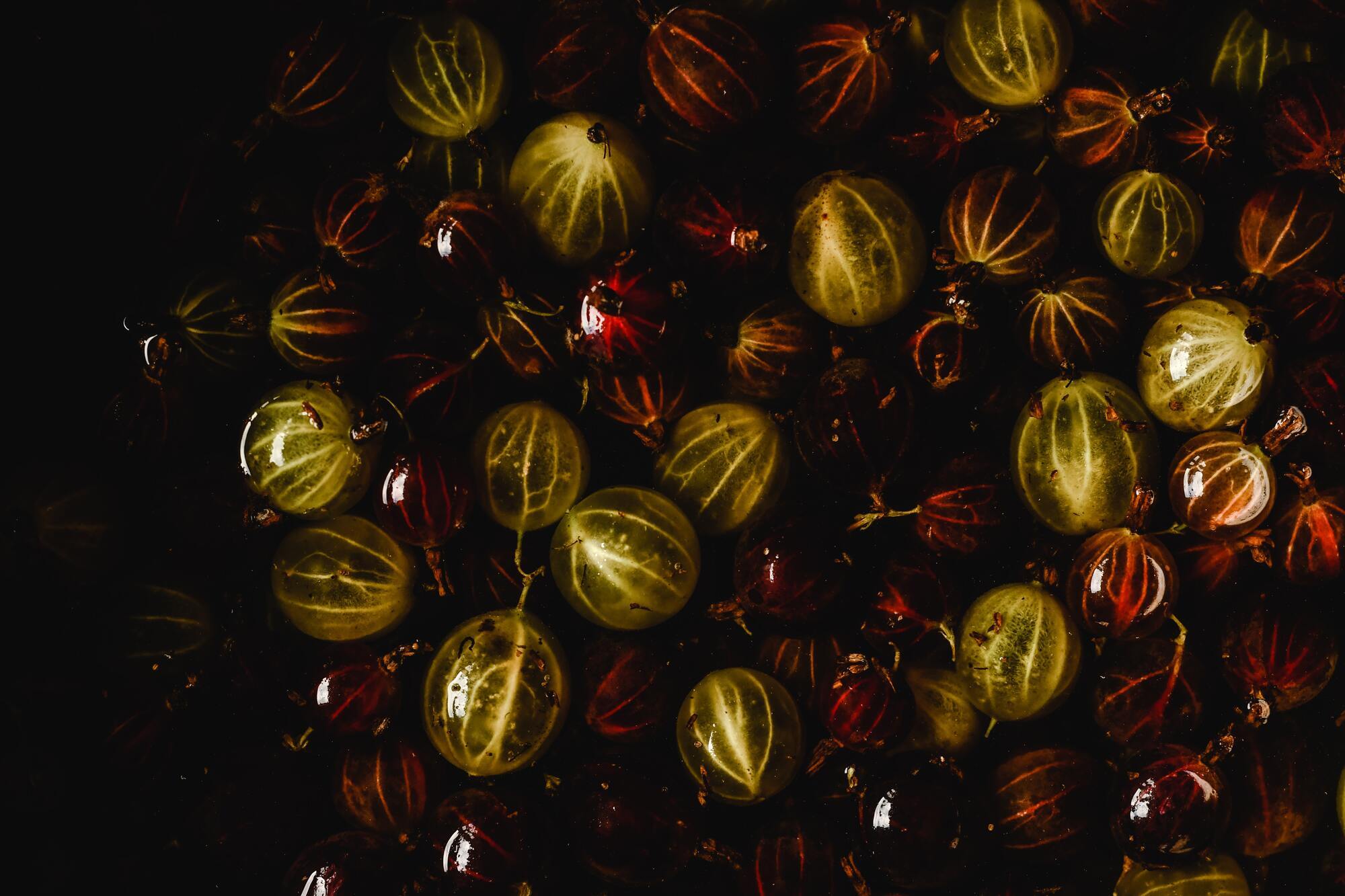 Gooseberries for jam