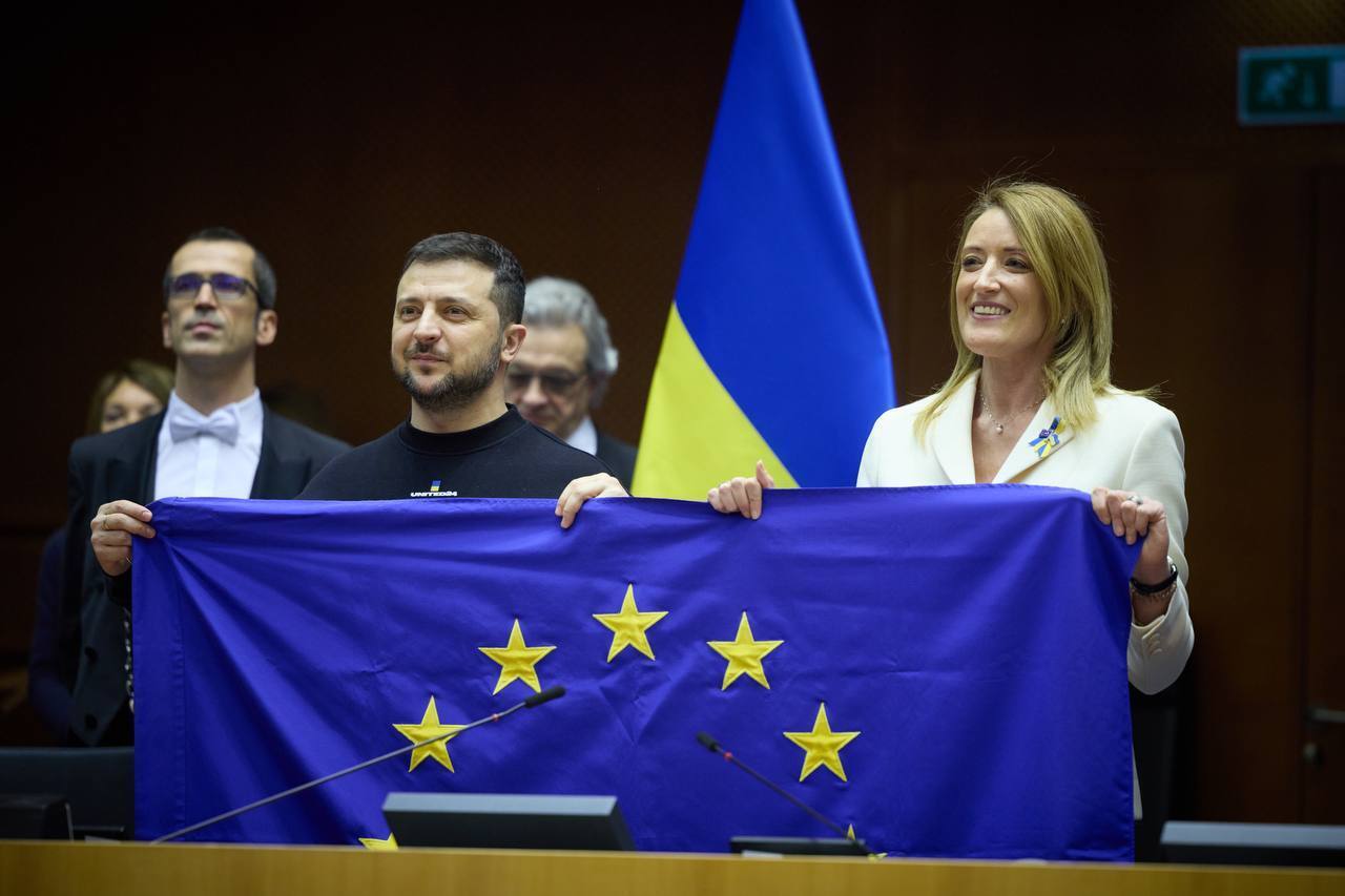 Negotiations on Ukraine's accession to the EU have started in Luxembourg: Zelenskyy called it a historic day