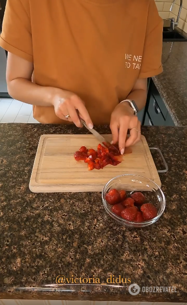 Slicing strawberries