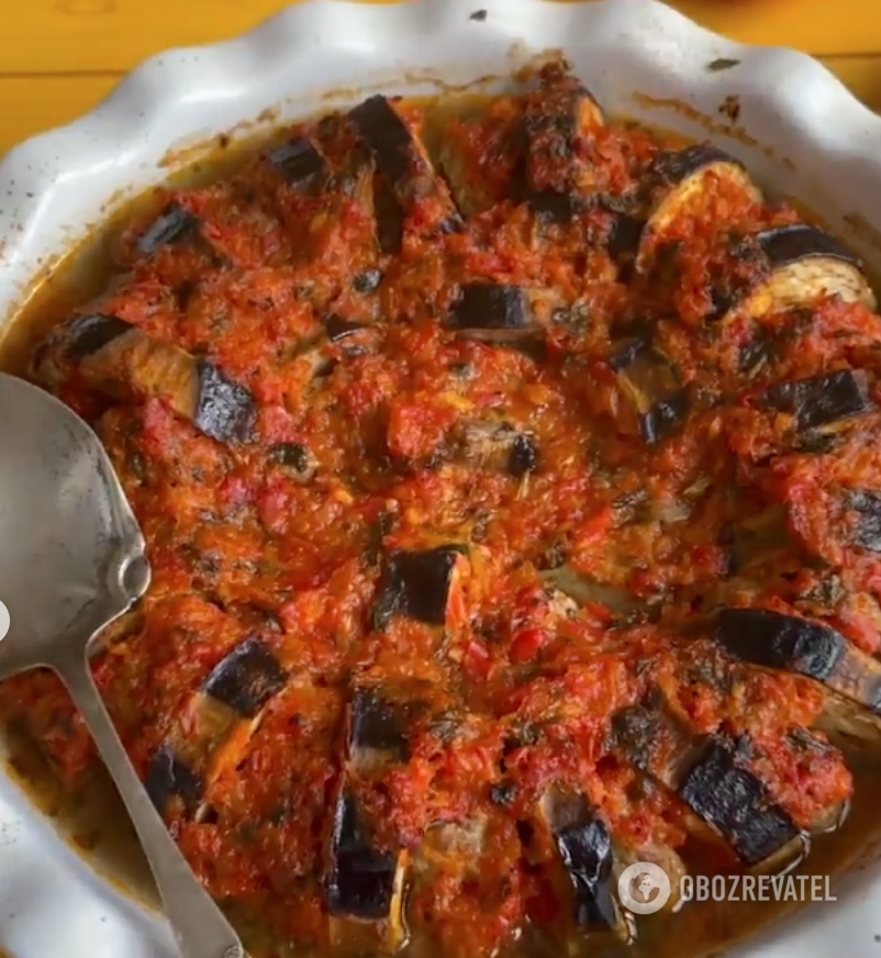 Delicious baked eggplants