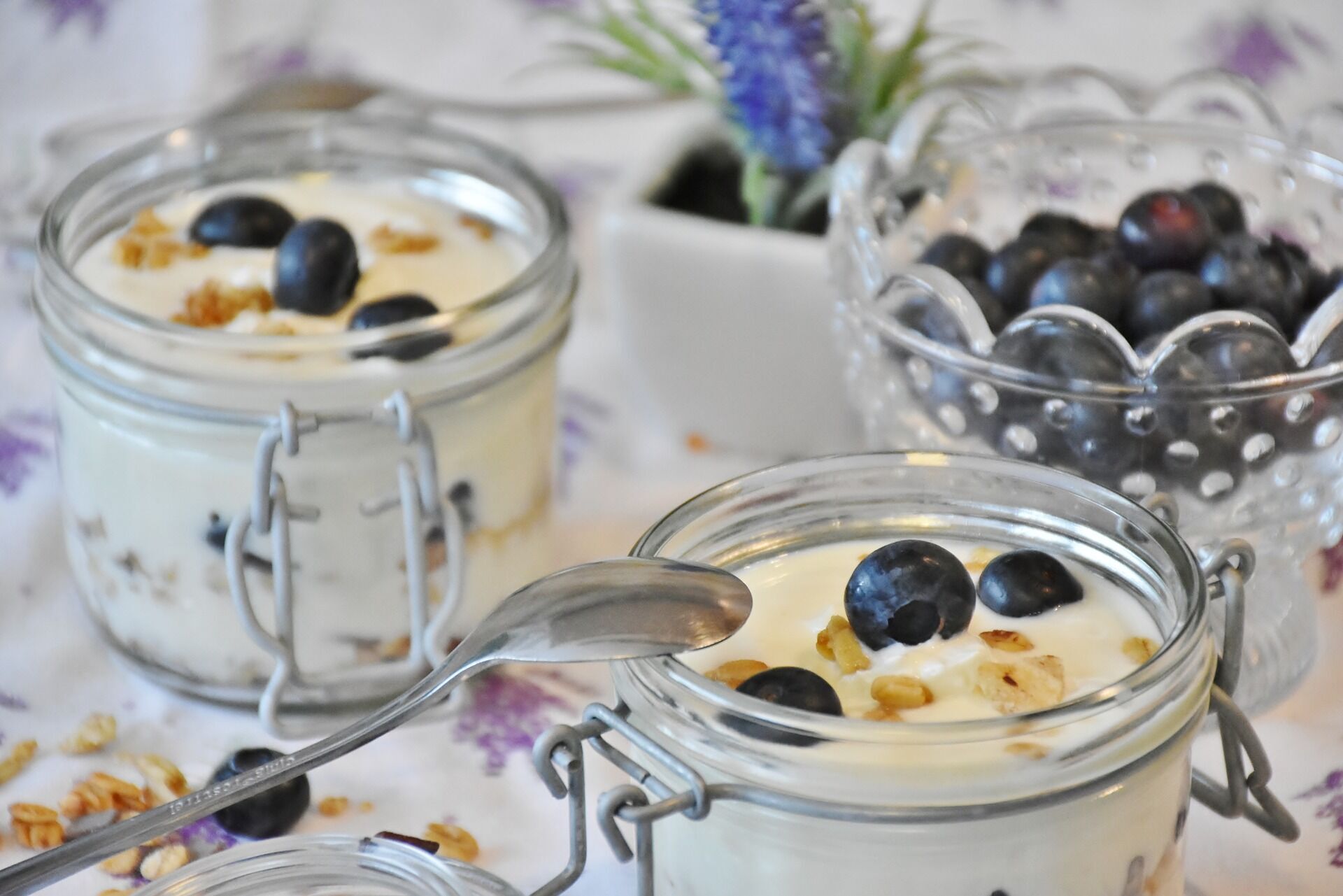 Yogurt with berries