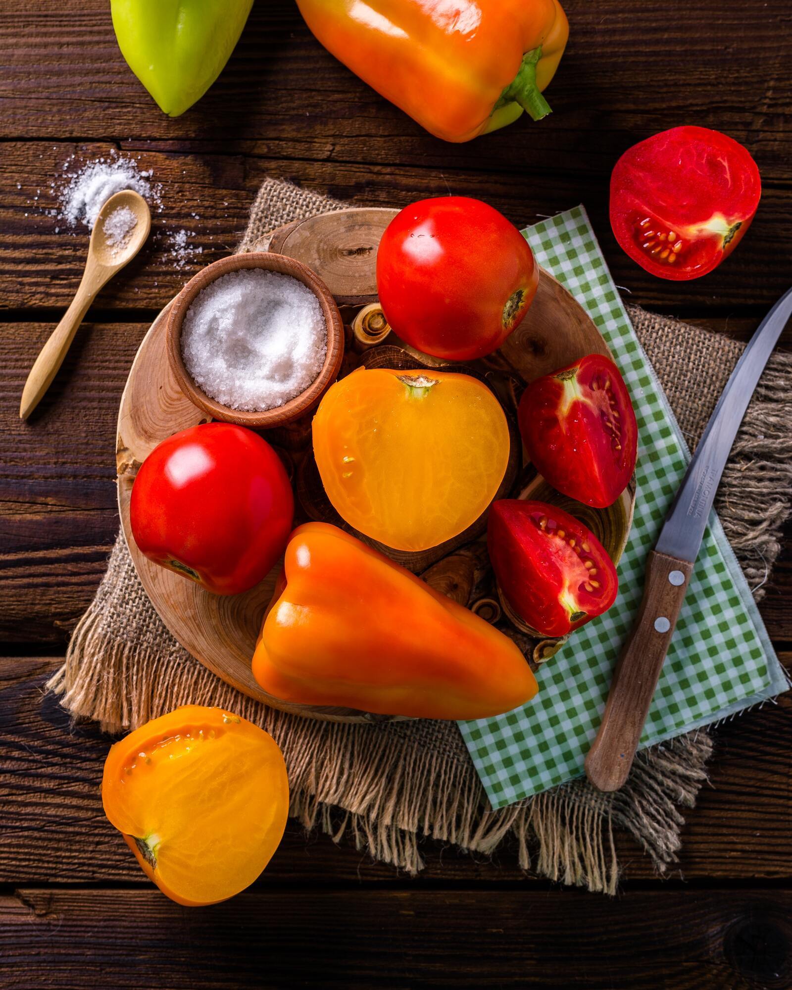 Ripe tomatoes