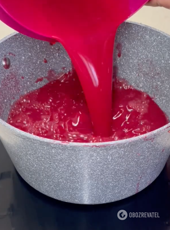 Berry puree for jelly