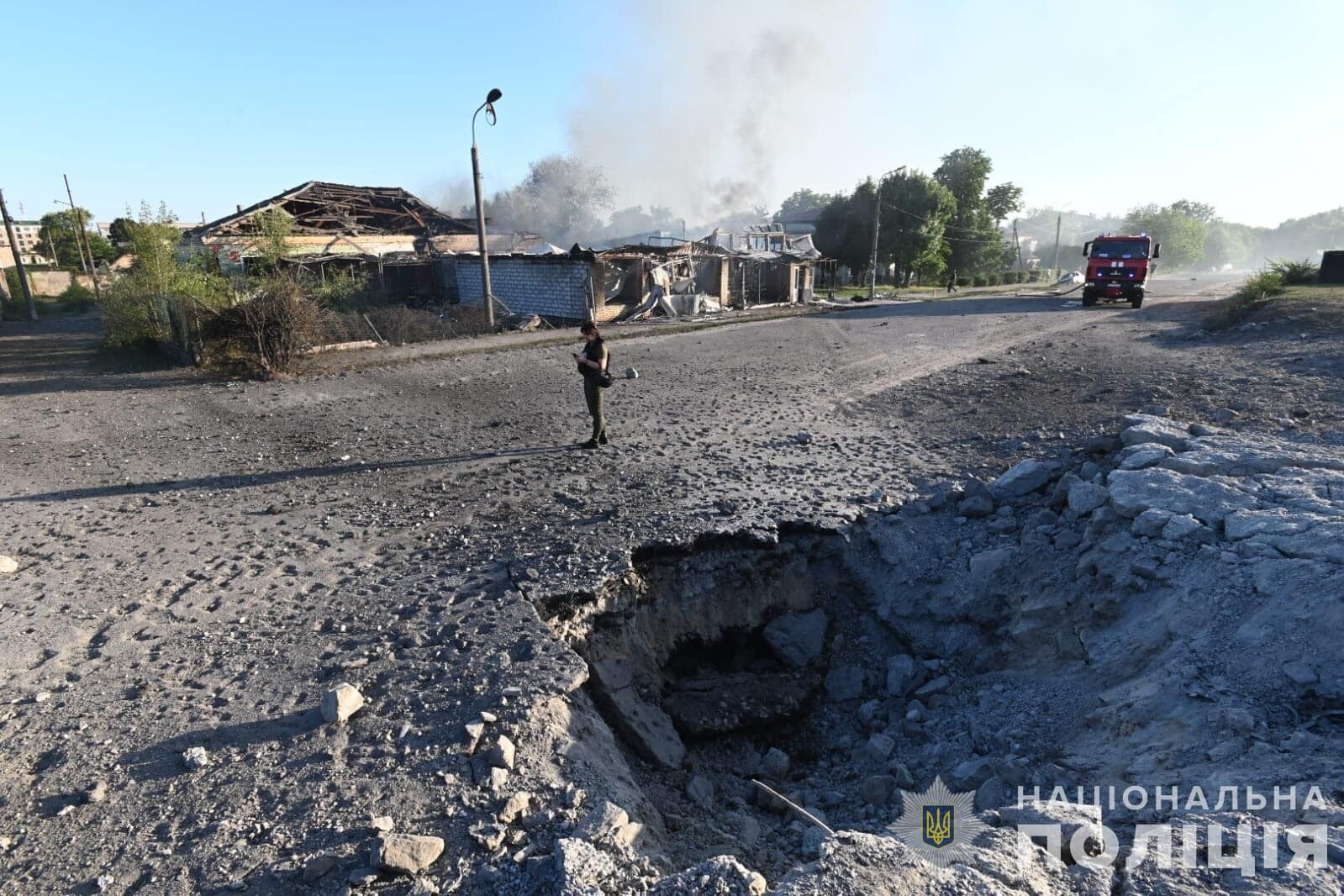 Russia shells Vilniansk in Zaporizhzhia, killing and wounding many people, including children. Photo and video