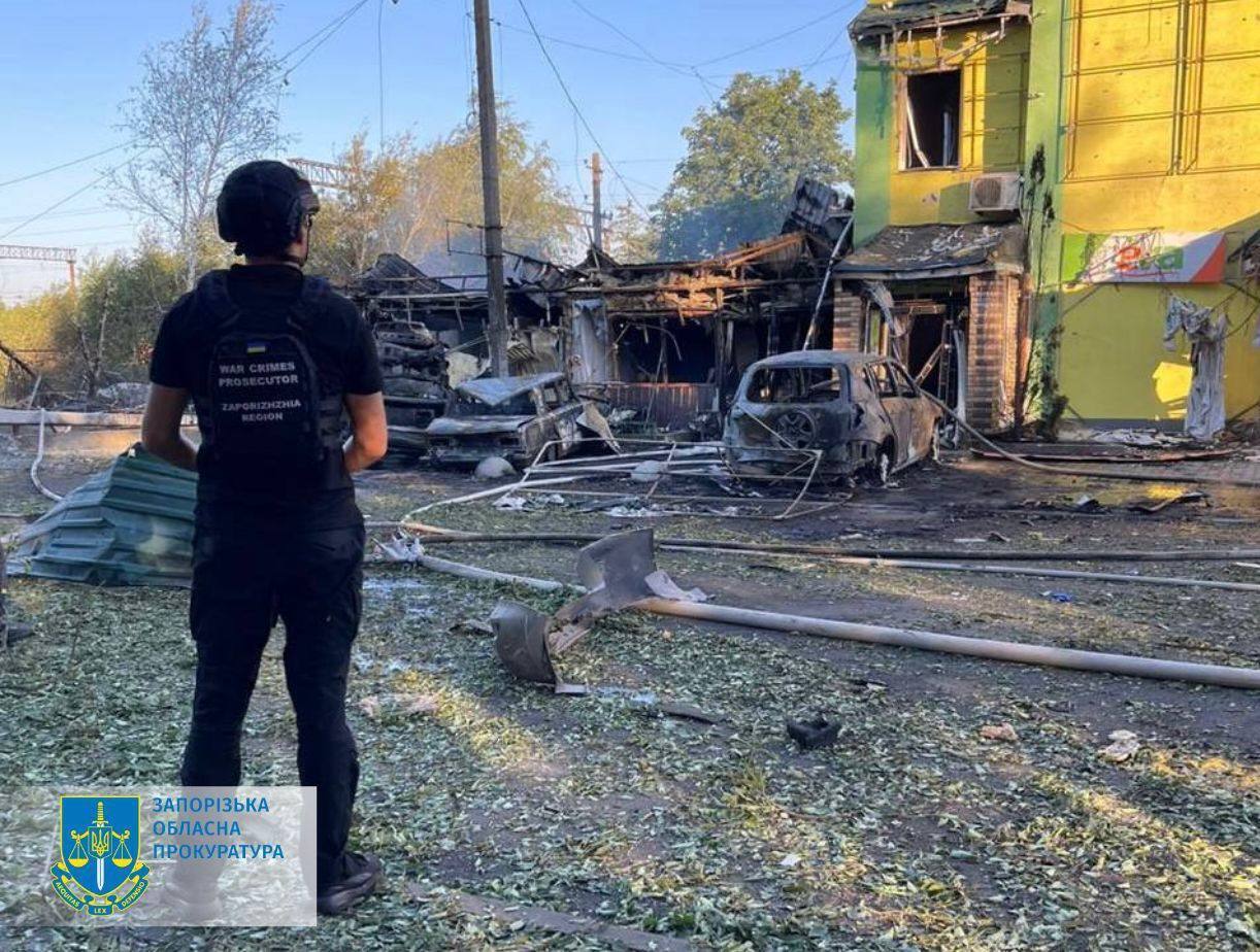 Russia shells Vilniansk in Zaporizhzhia, killing and wounding many people, including children. Photo and video