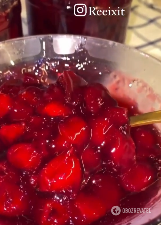How to prepare thick cherry jam without pits: for pies, pancakes and other desserts