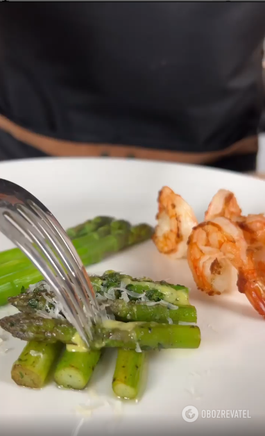 Asparagus with shrimp
