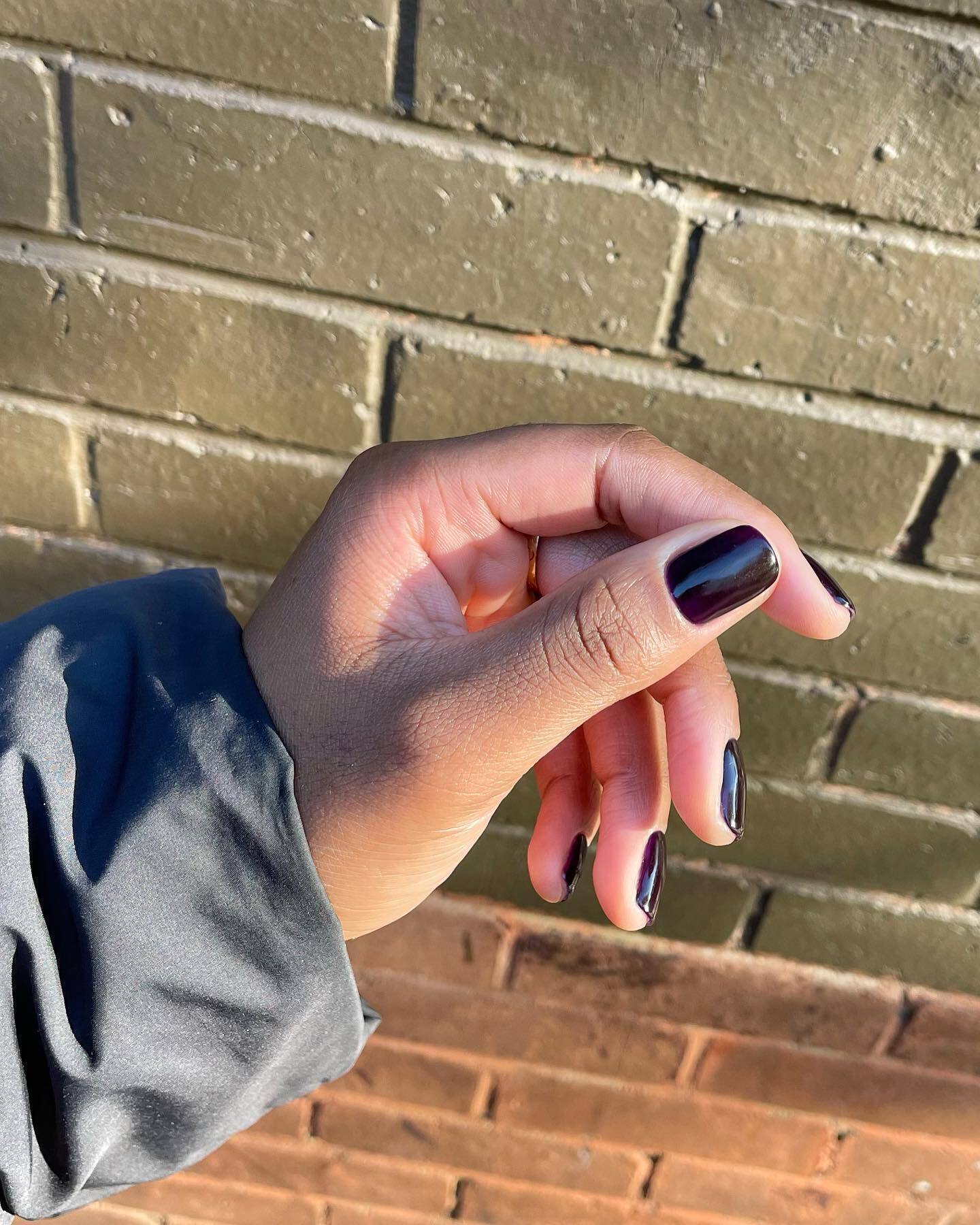 The illusion of long nails. What is Italian manicure and which women are suitable for this ingenious technique