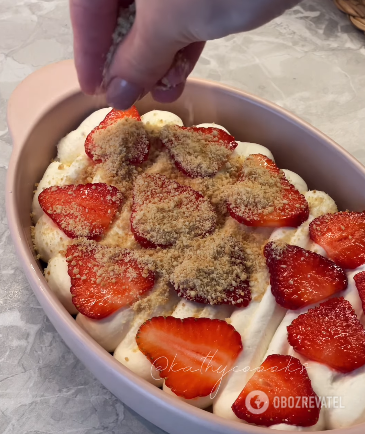 Dessert with strawberries and mascarpone: it tastes better than tiramisu