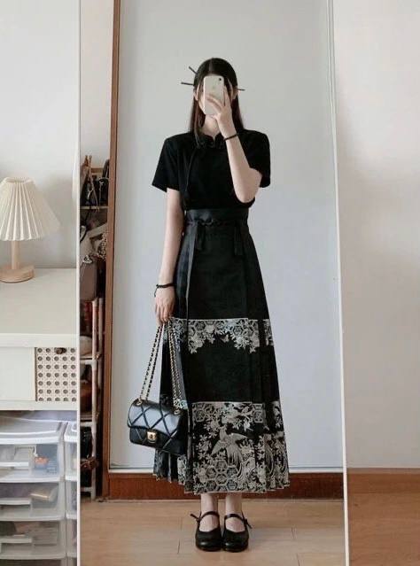 Horse face skirts: what is ''new Chinese style'' and why young people are loving it