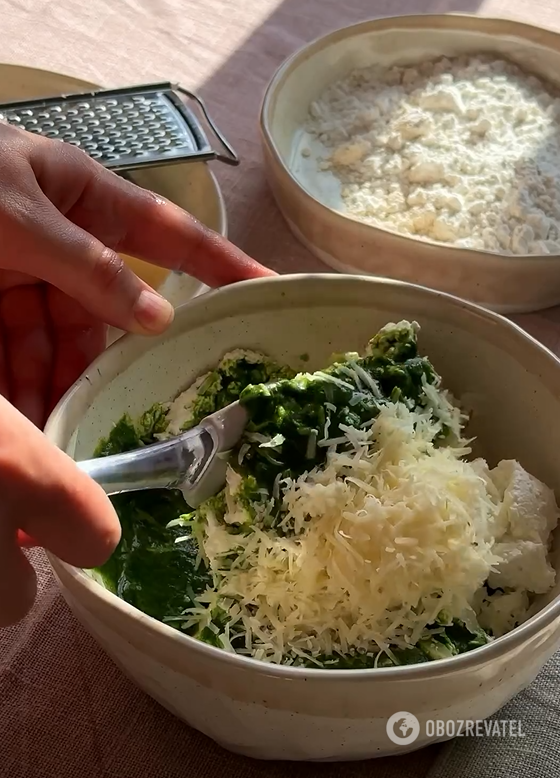 Syrnyky in a new way: what to add to the dough to make the dish healthy