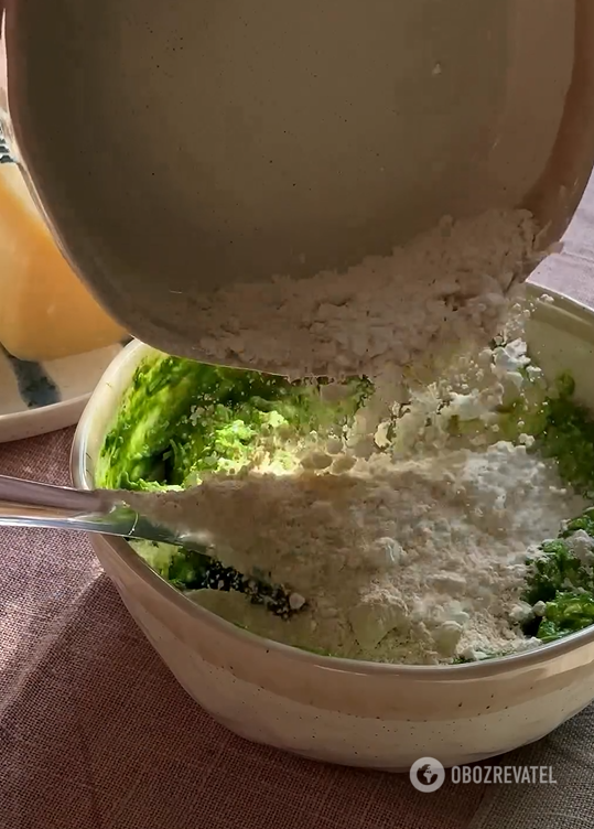 Syrnyky in a new way: what to add to the dough to make the dish healthy