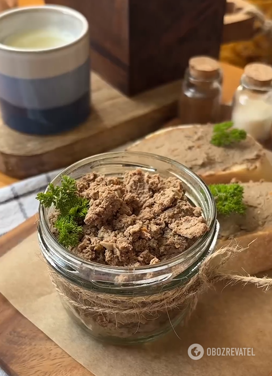 The most delicious liver pate with butter: just beat everything together