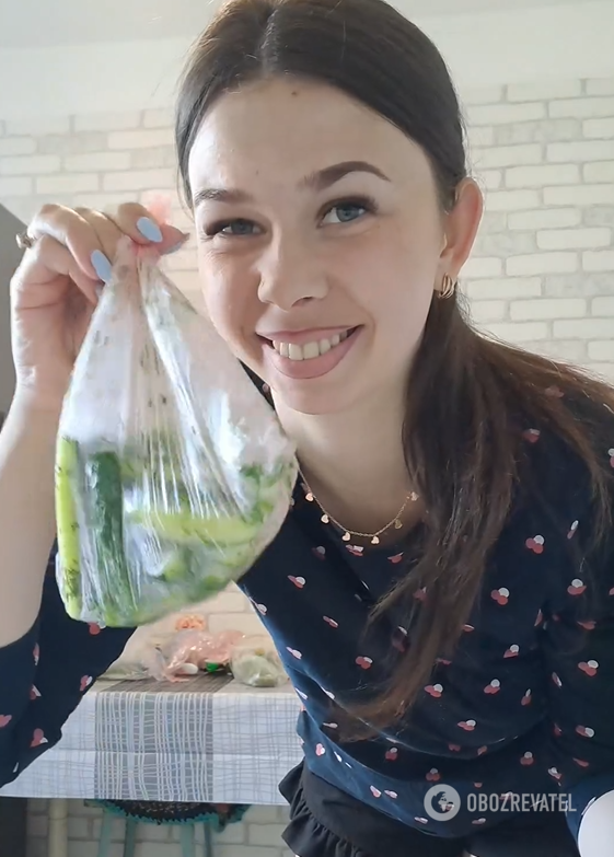 Lightly salted cucumbers in a bag in 10 minutes: better than canned