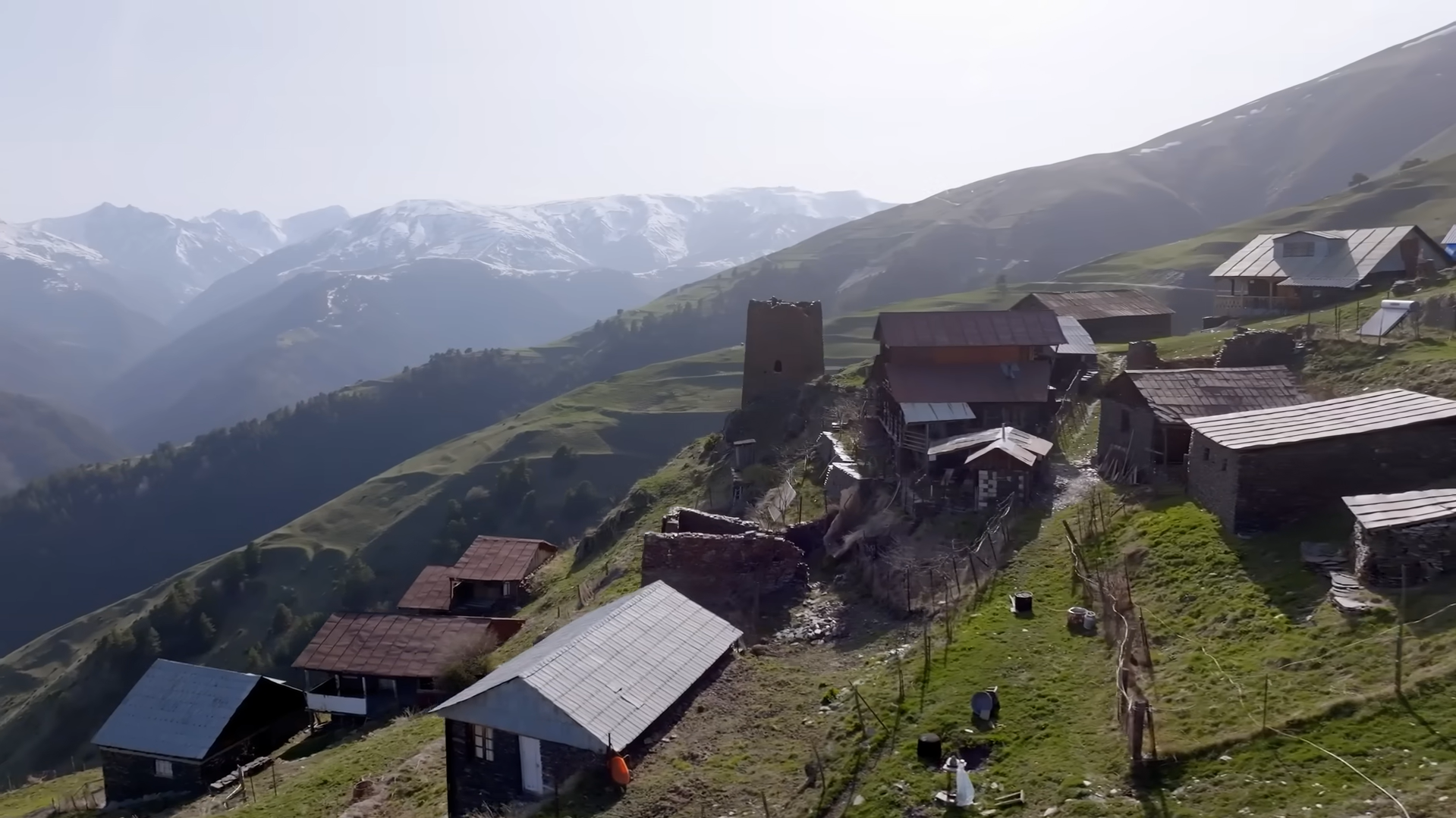 What the highest and most isolated village in Europe looks like: only one person - an 84-year-old man - lives there. Photo and video