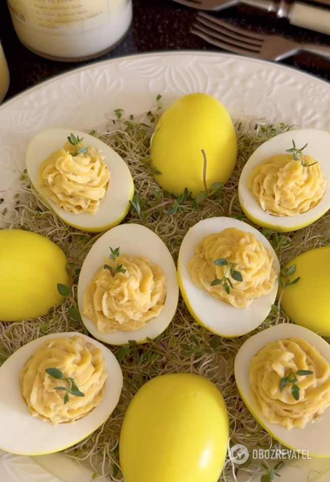 What to cook stuffed eggs with